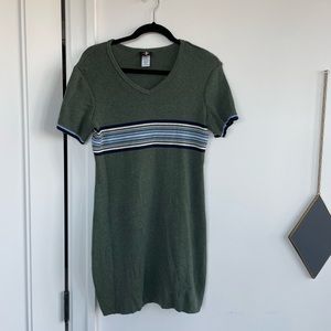 Vintage Y2K/Late 90s No Boundaries T Shirt Sweater Dress Green Blue/White Stripe